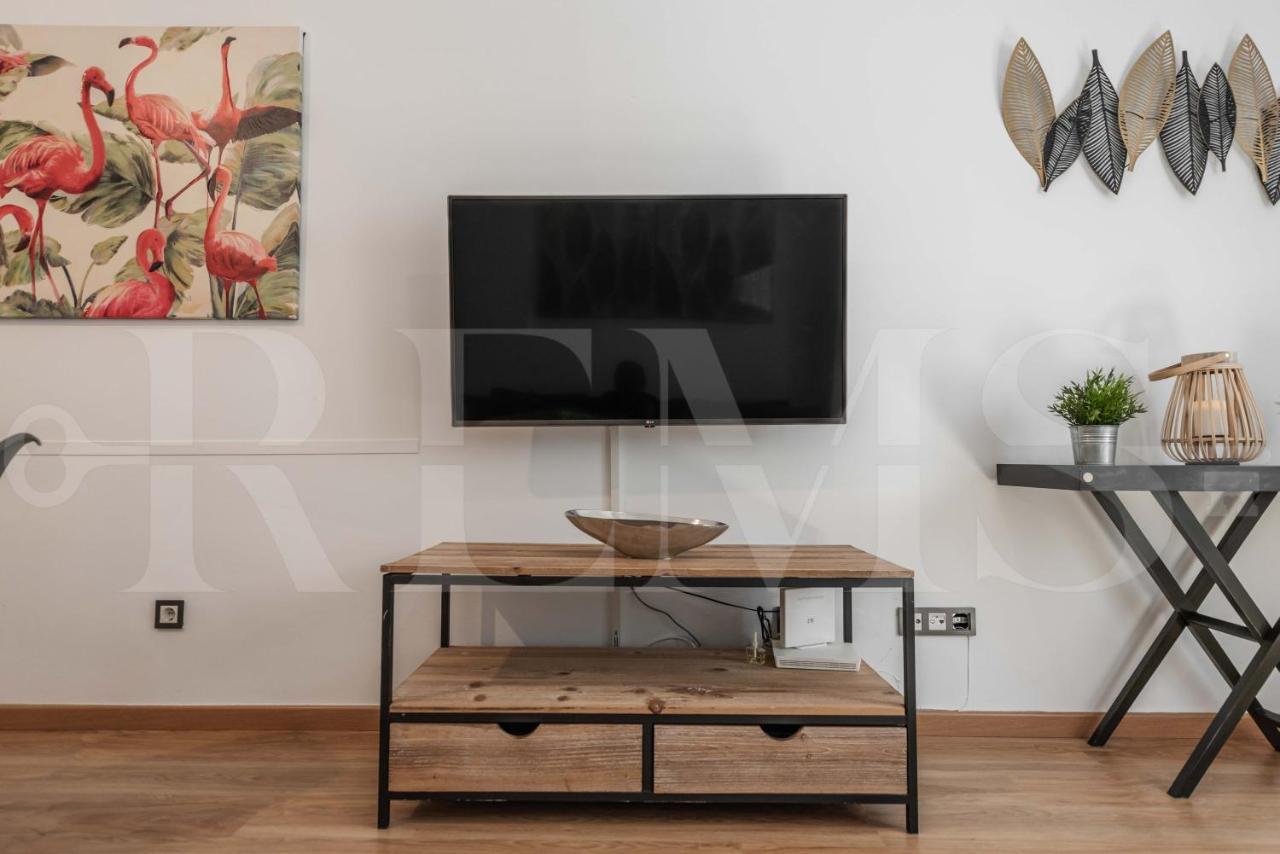 3Br Apartment With Parking And Patio In The Center By Rems マラガ エクステリア 写真