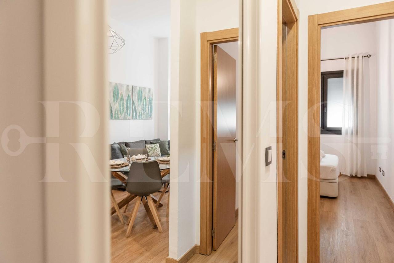 3Br Apartment With Parking And Patio In The Center By Rems マラガ エクステリア 写真