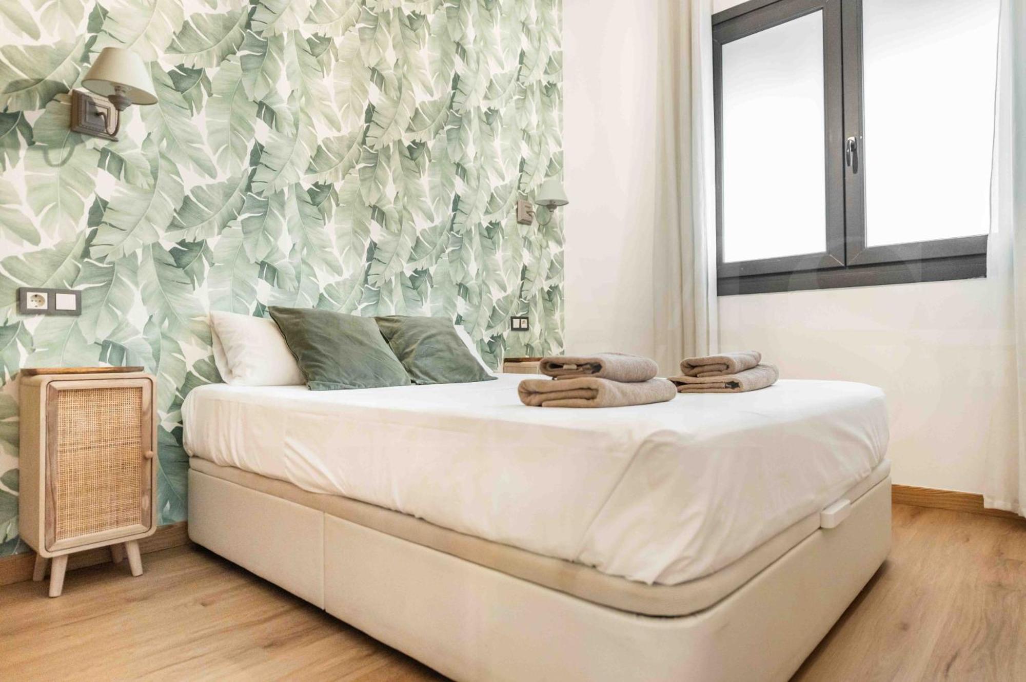 3Br Apartment With Parking And Patio In The Center By Rems マラガ エクステリア 写真